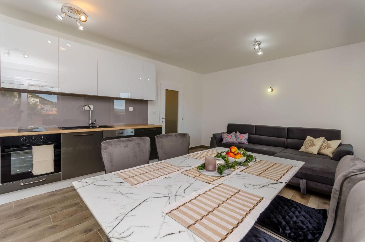 Apartment Rozalia Trogir Exterior foto