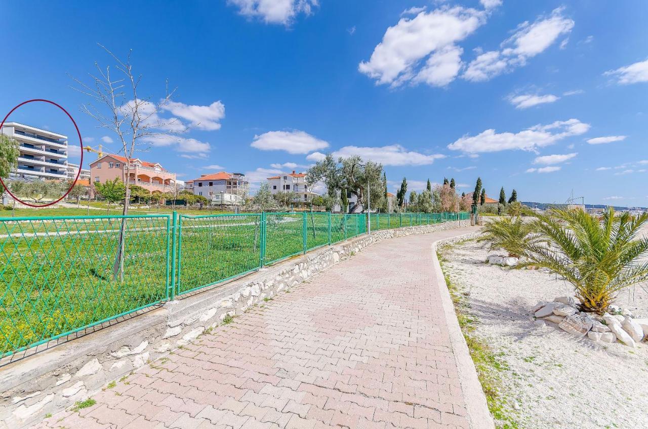 Apartment Rozalia Trogir Exterior foto